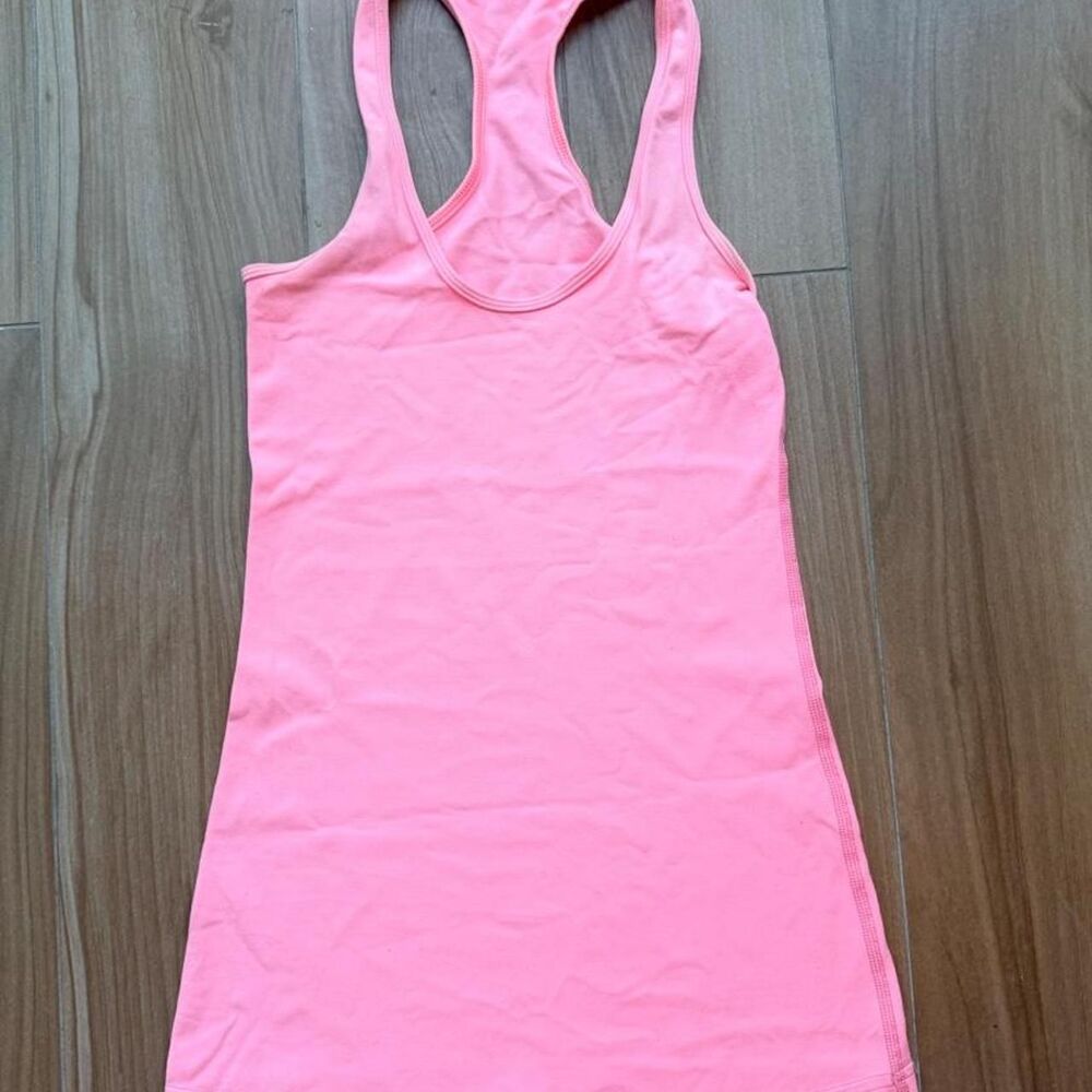 Lululemon Women's Pink Vest